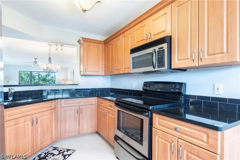 360 Horse Creek Drive Naples FL 34110