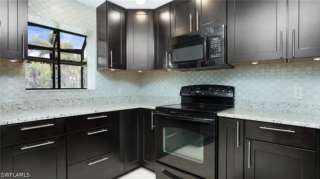 1545 Oyster Catcher Point Naples FL 34105