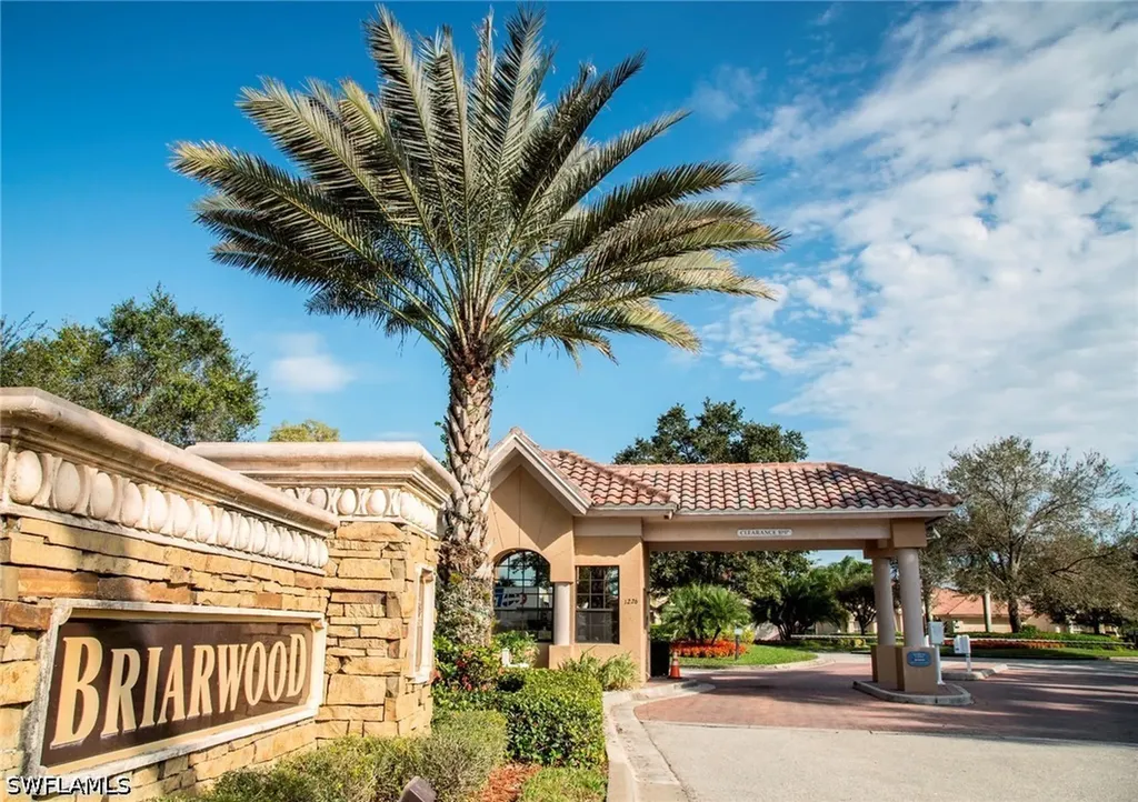 795 Briarwood Boulevard Naples FL 34104