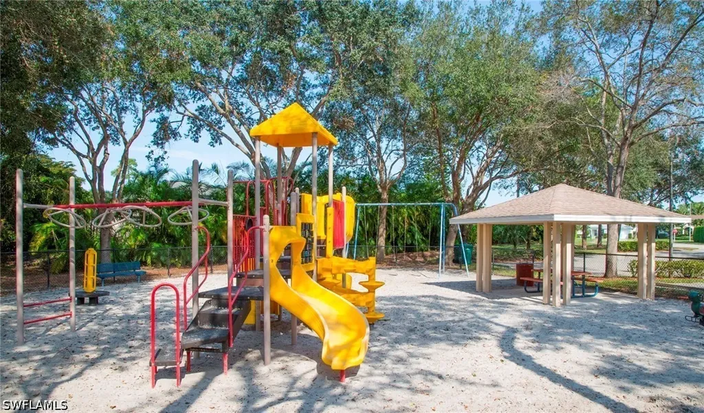 795 Briarwood Boulevard Naples FL 34104