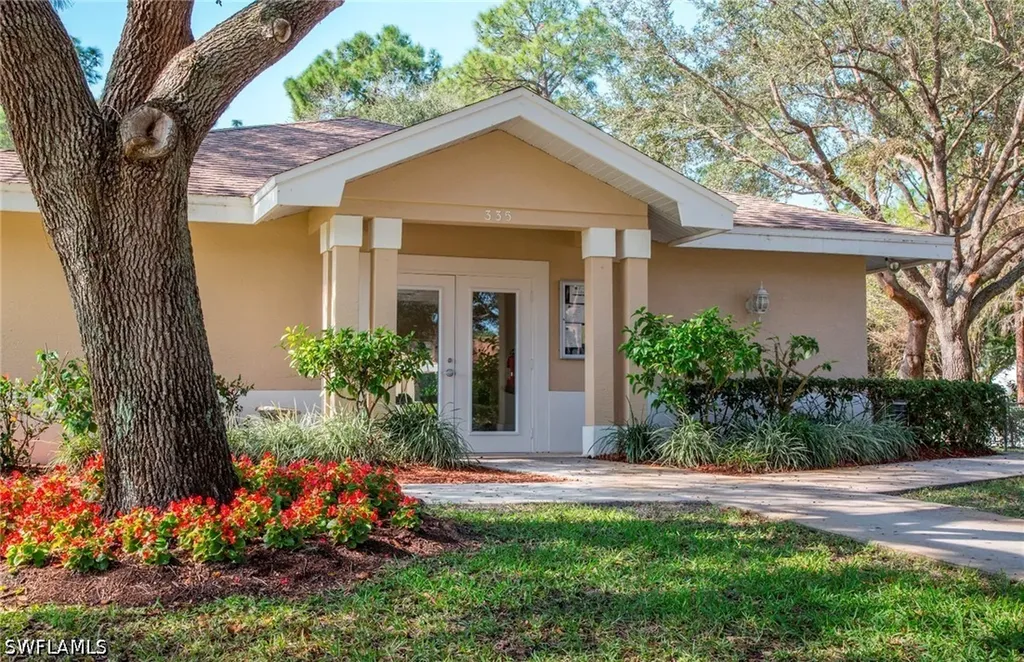 795 Briarwood Boulevard Naples FL 34104
