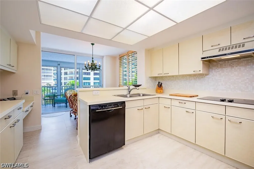 4401 Gulf Shore Boulevard N Naples FL 34103