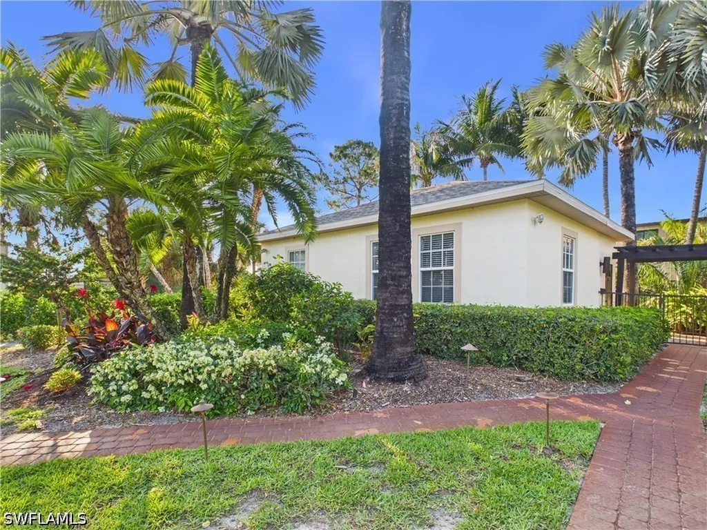 6072 Polly Avenue Naples FL 34112
