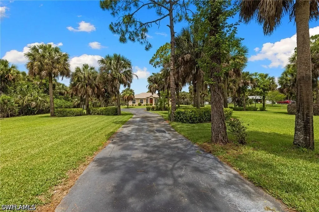 385 13th Street SW Naples FL 34117