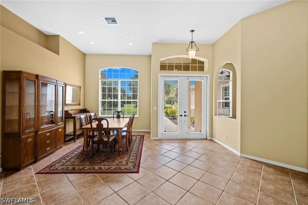 385 13th Street SW Naples FL 34117