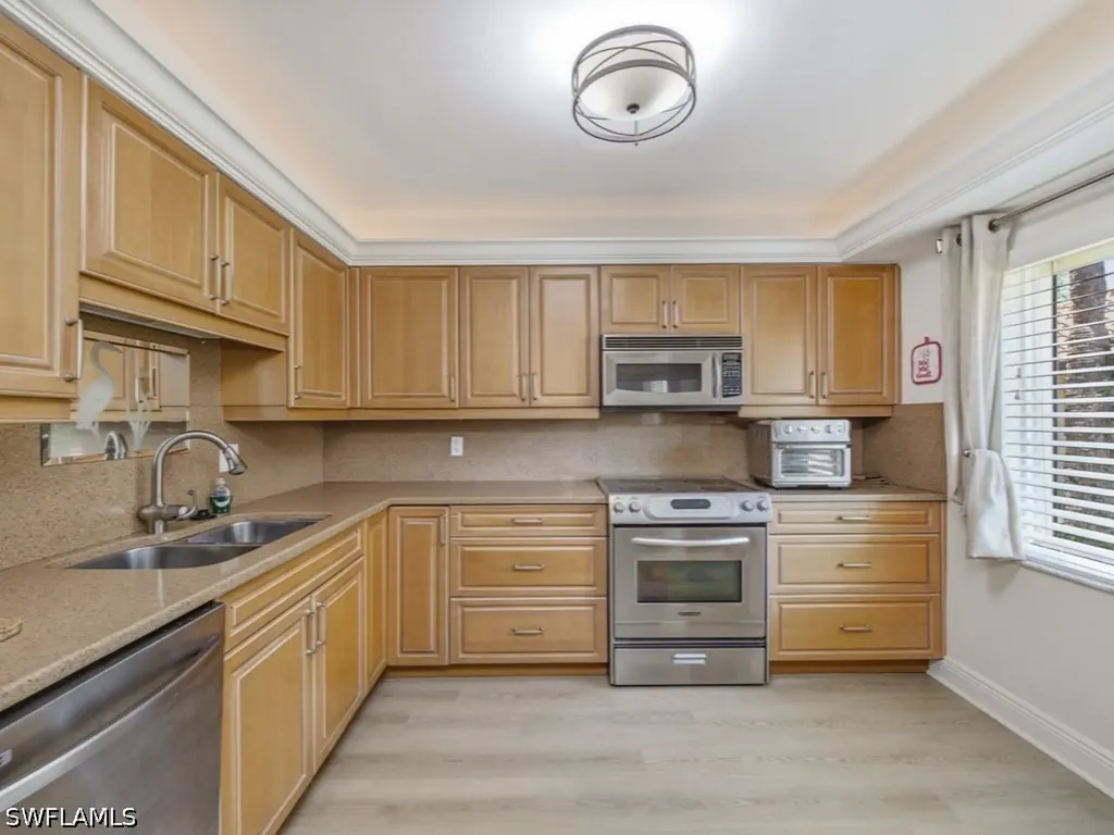 3207 Horse Carriage Way Naples FL 34105