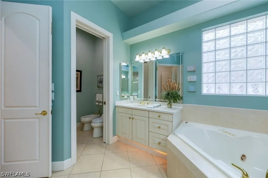 840 Villa Florenza Drive Naples FL 34119