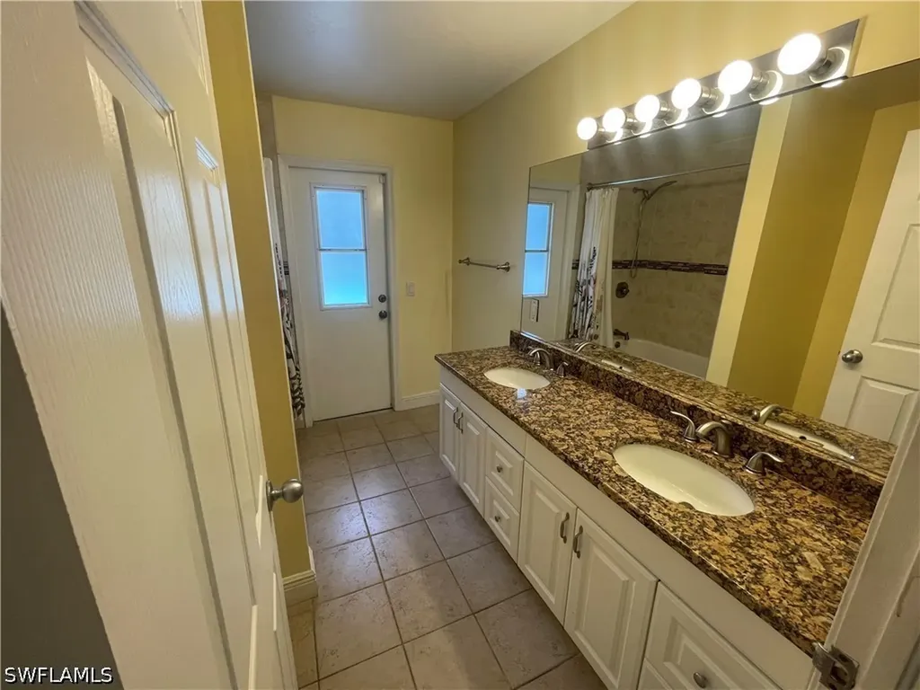 6011 Sea Grass Lane Naples FL 34116