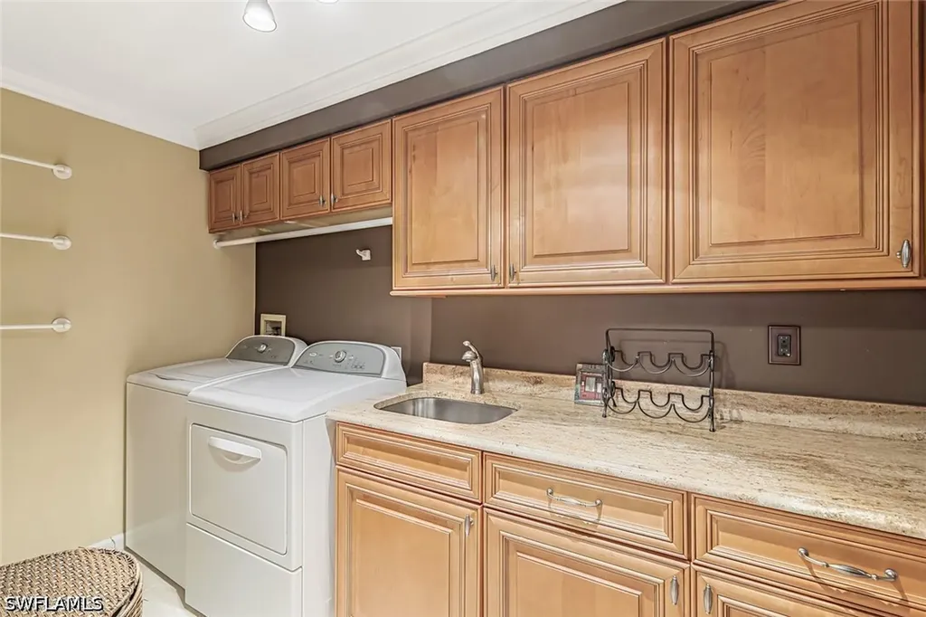 8471 Abbington Circle Naples FL 34108