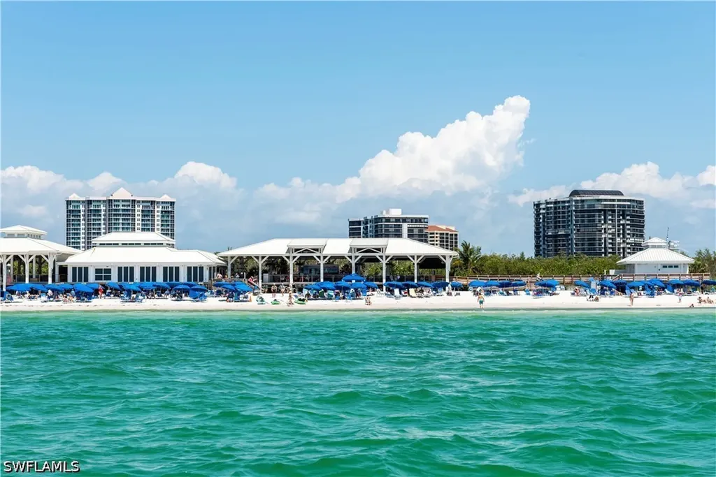 8471 Abbington Circle Naples FL 34108