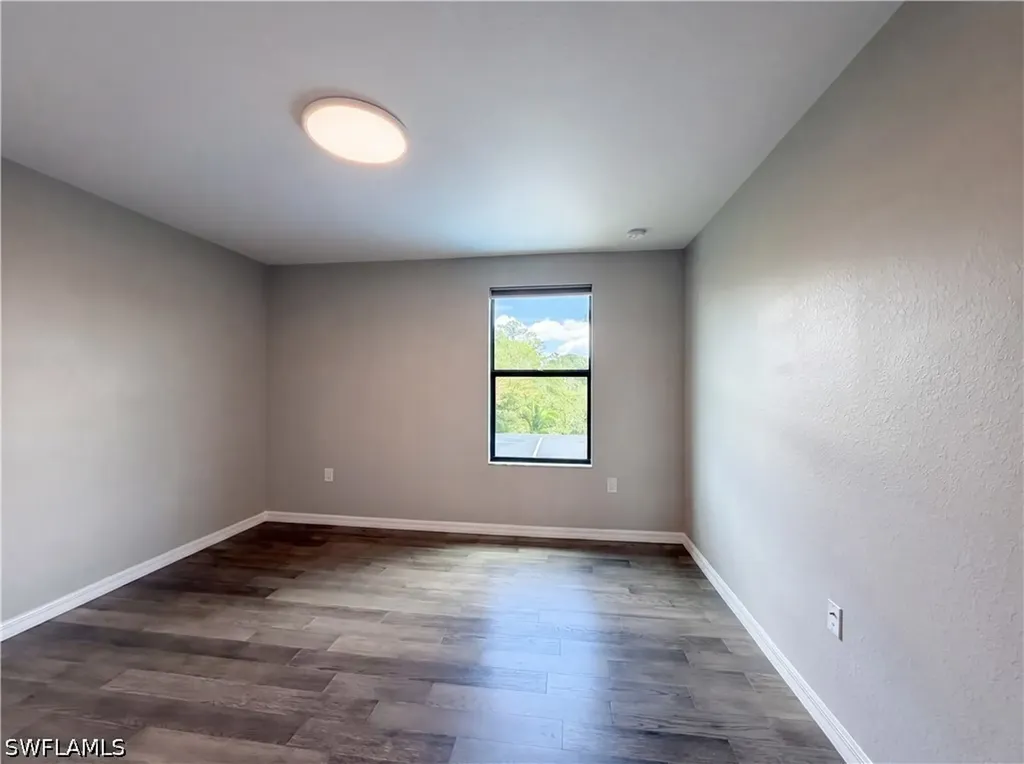 1588 Vizcaya Lane Naples FL 34113