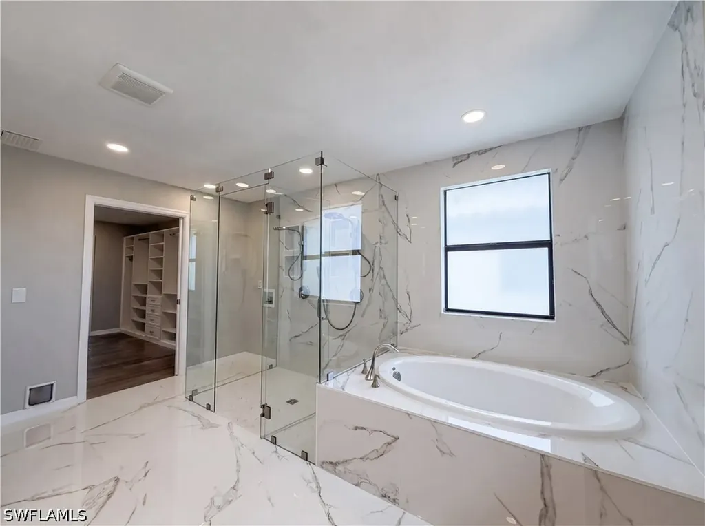1588 Vizcaya Lane Naples FL 34113