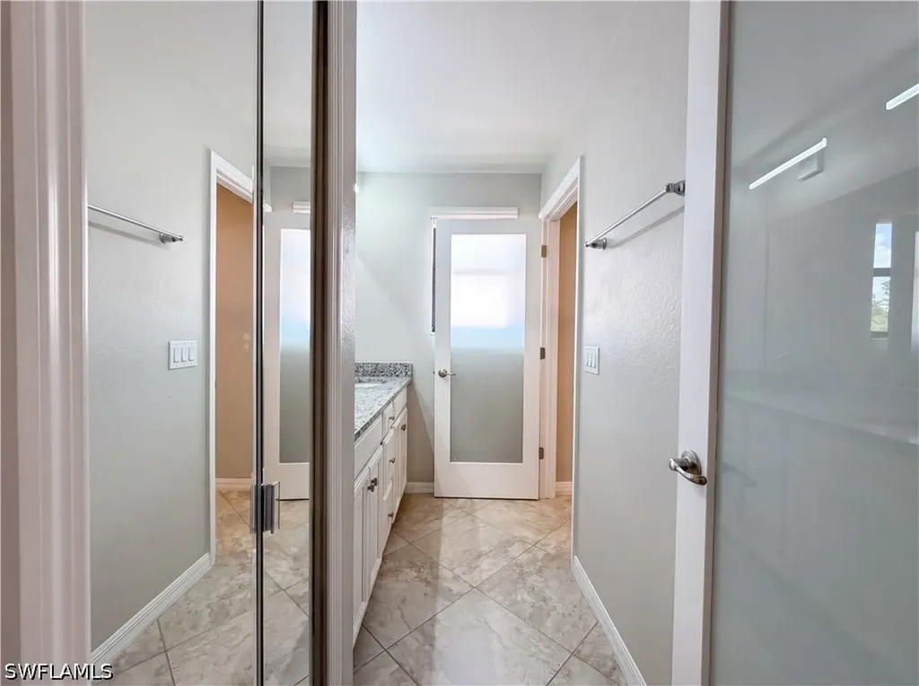 1588 Vizcaya Lane Naples FL 34113