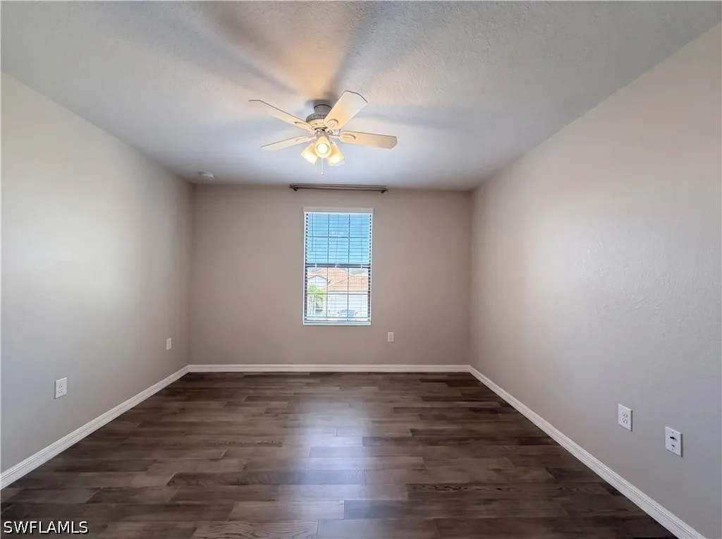 1588 Vizcaya Lane Naples FL 34113