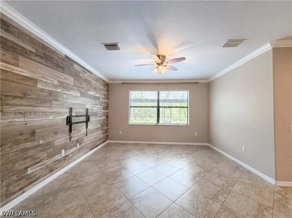 1588 Vizcaya Lane Naples FL 34113