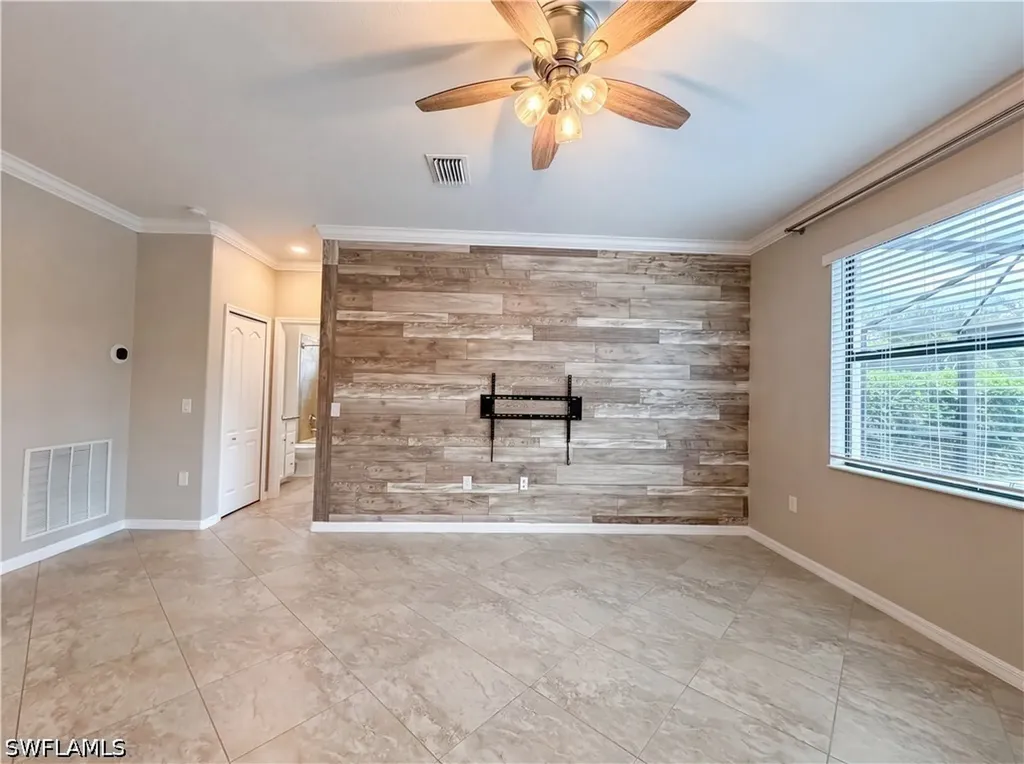 1588 Vizcaya Lane Naples FL 34113