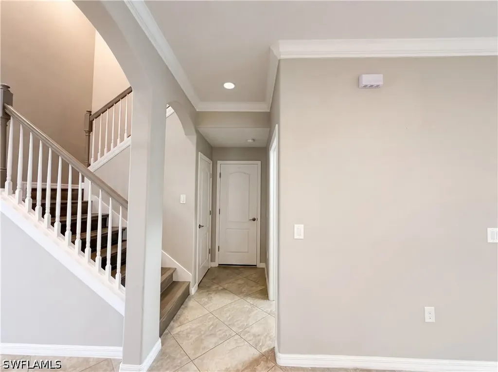1588 Vizcaya Lane Naples FL 34113