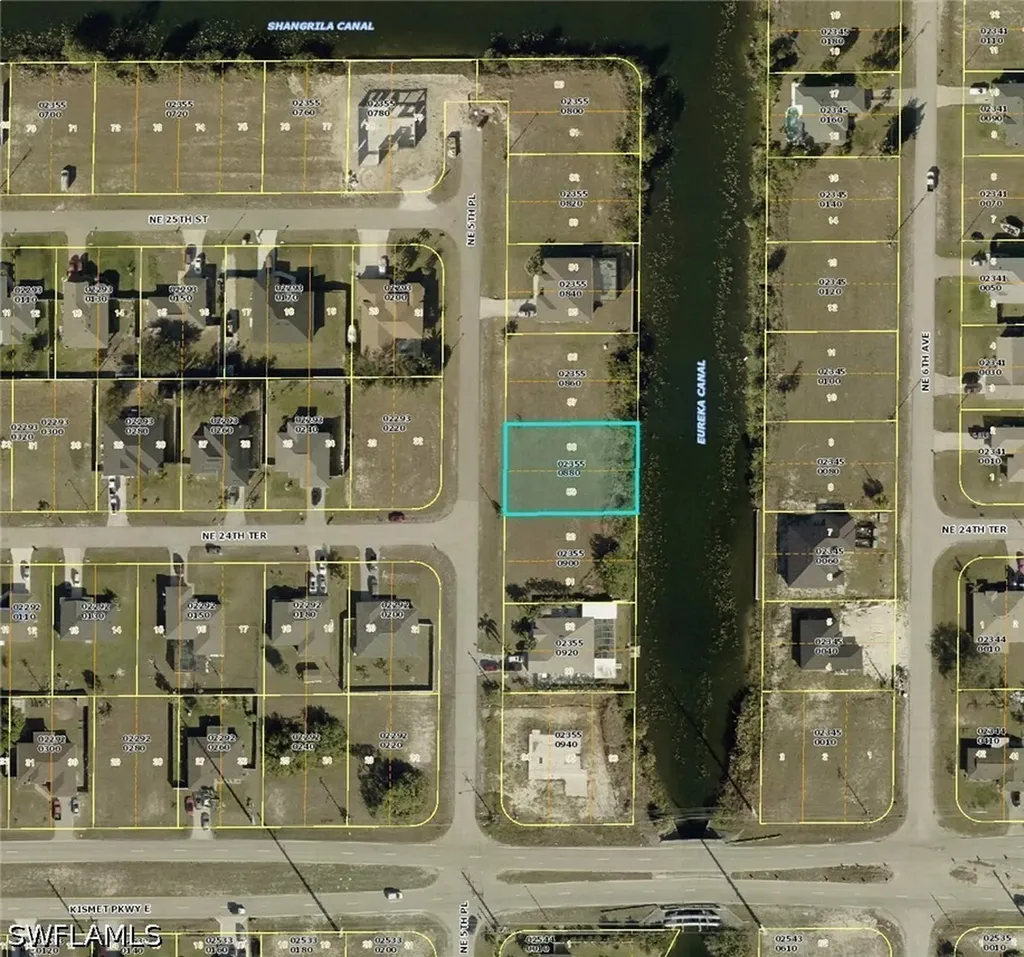 2417 NE 5th Place Cape Coral FL 33909