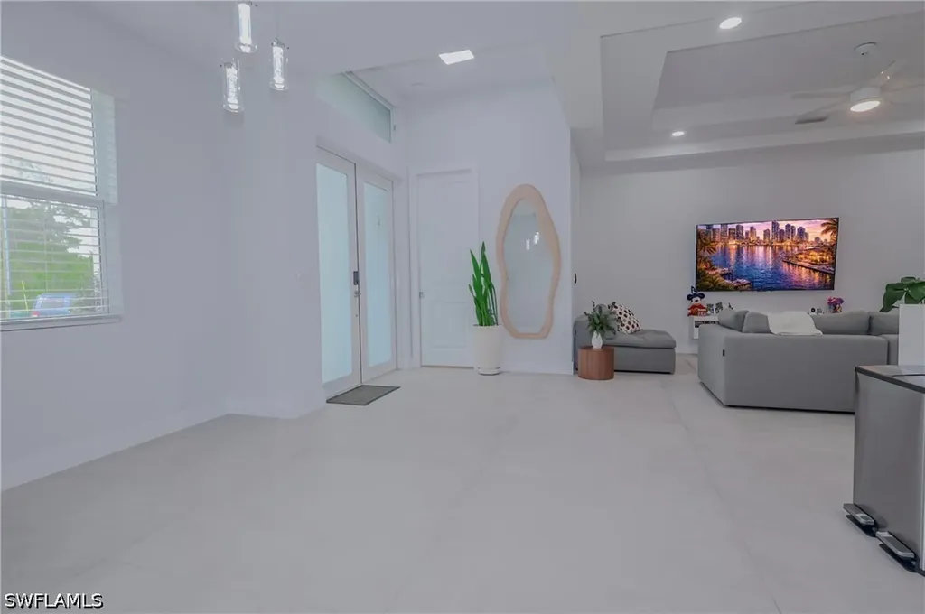 3660 39th Avenue NE Naples FL 34120