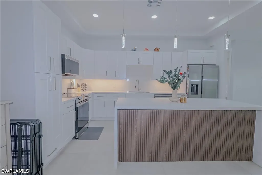 3660 39th Avenue NE Naples FL 34120