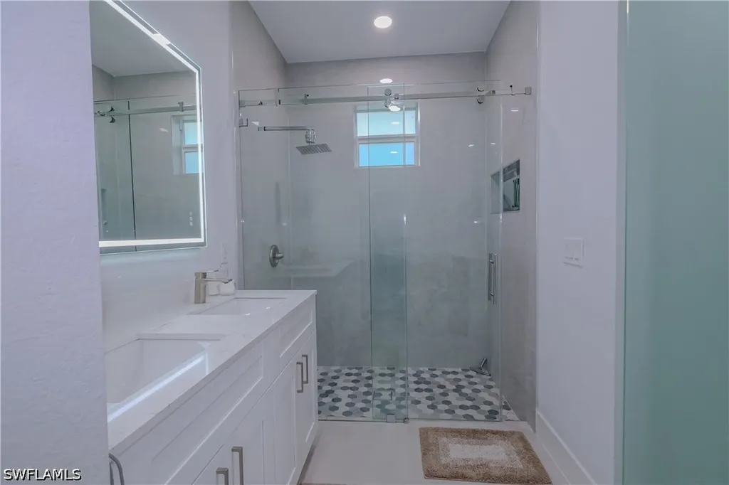 3660 39th Avenue NE Naples FL 34120