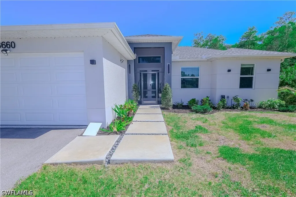 3660 39th Avenue NE Naples FL 34120