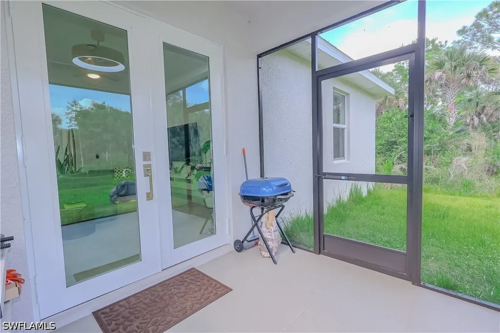 3660 39th Avenue NE Naples FL 34120