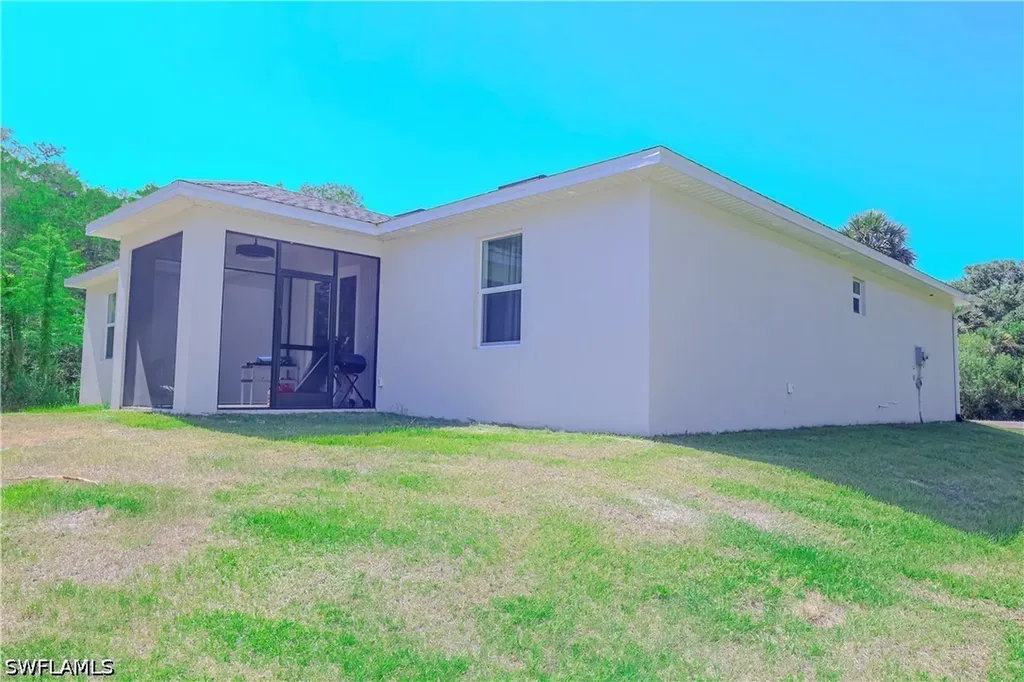 3660 39th Avenue NE Naples FL 34120