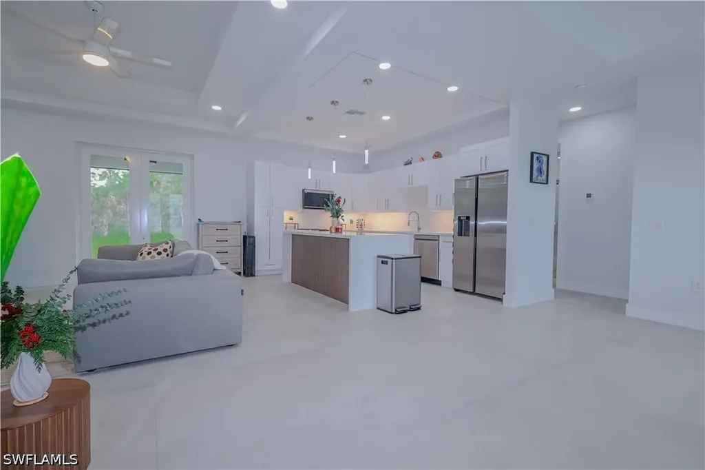 3660 39th Avenue NE Naples FL 34120