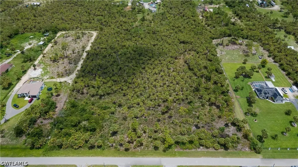 24TH Ave SE Naples FL 34117