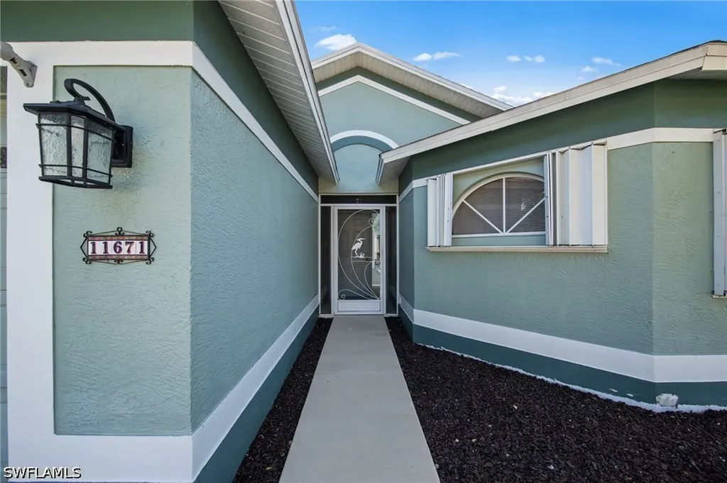 11671 Pine Hammock Circle Fort Myers FL 33919