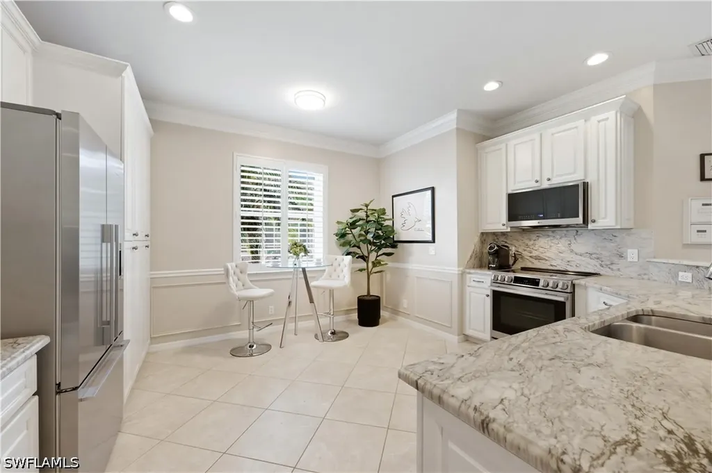 5640 Lago Villaggio Way Naples FL 34104