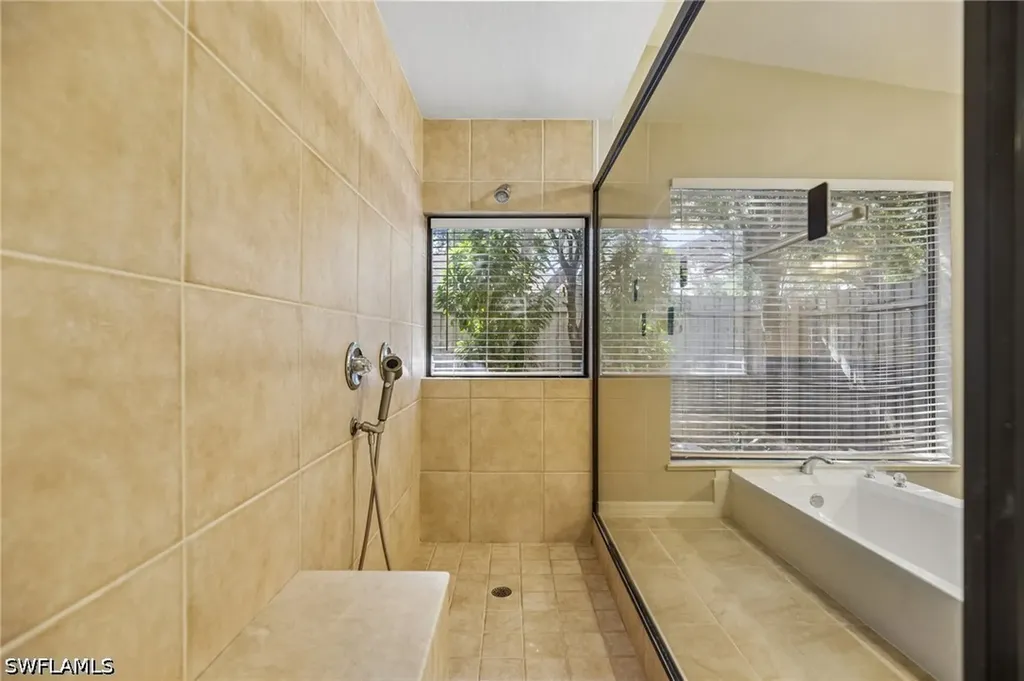 1937 Princess Court Naples FL 34110