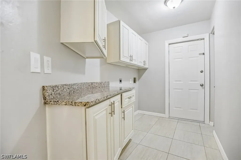 1937 Princess Court Naples FL 34110