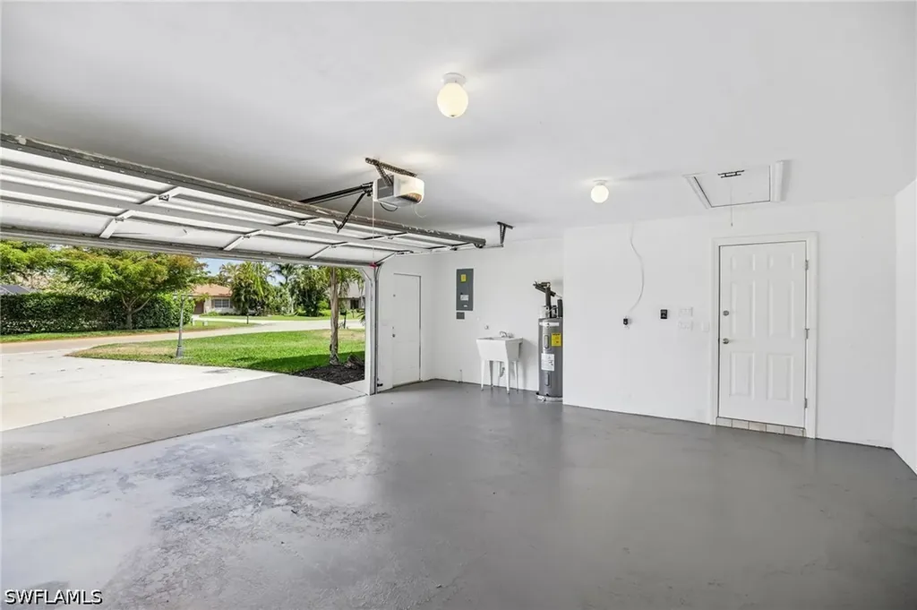 1937 Princess Court Naples FL 34110