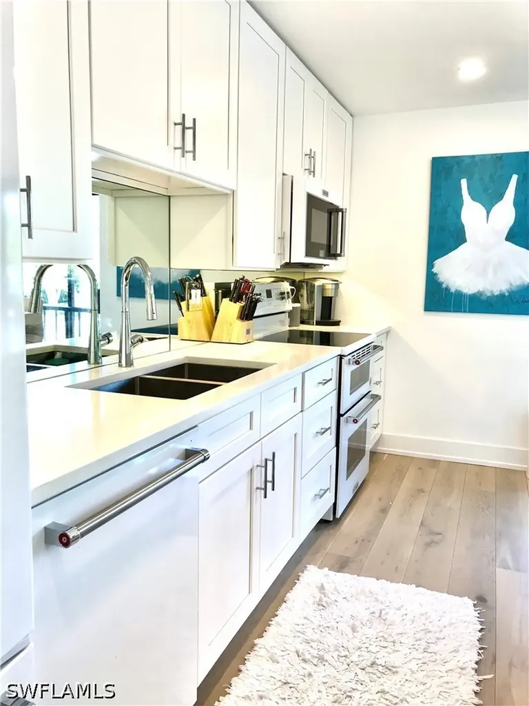 1280 Gordon Drive Naples FL 34102