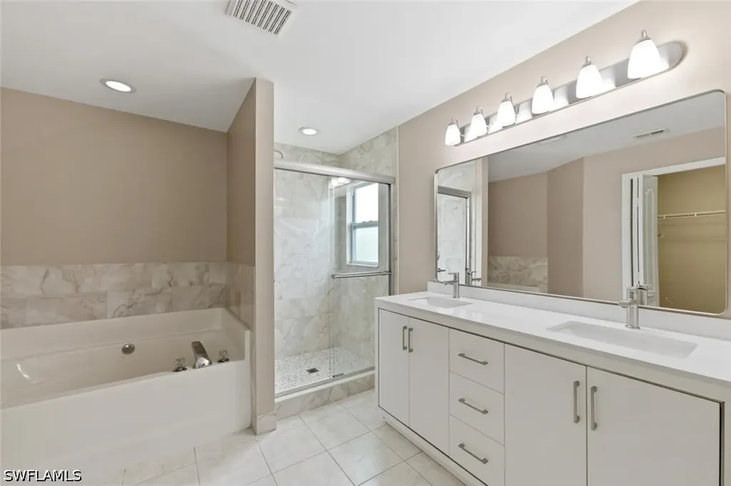 11528 Woodmount Lane Estero FL 33928