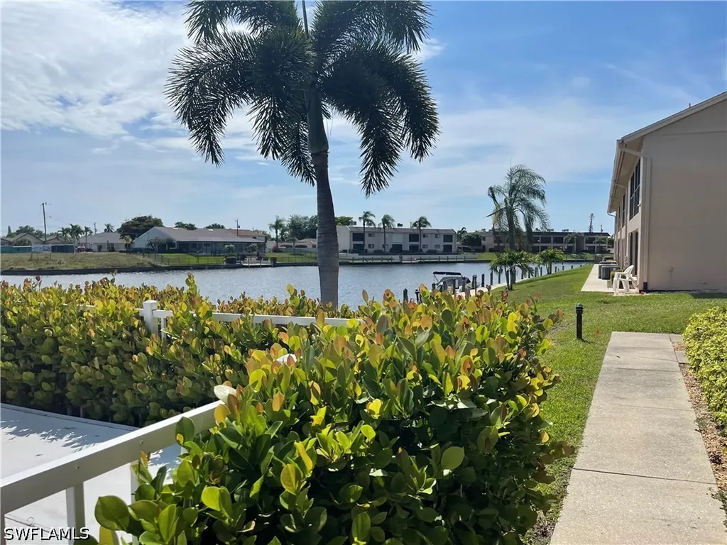 3722 SE 12th Avenue Cape Coral FL 33904