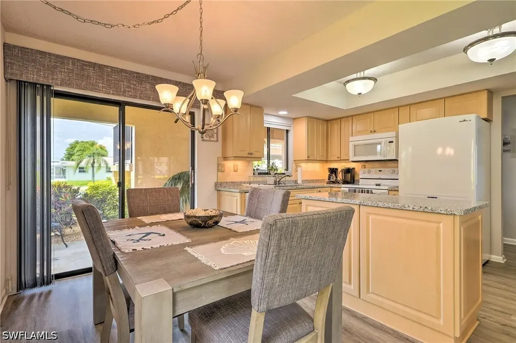 3722 SE 12th Avenue Cape Coral FL 33904