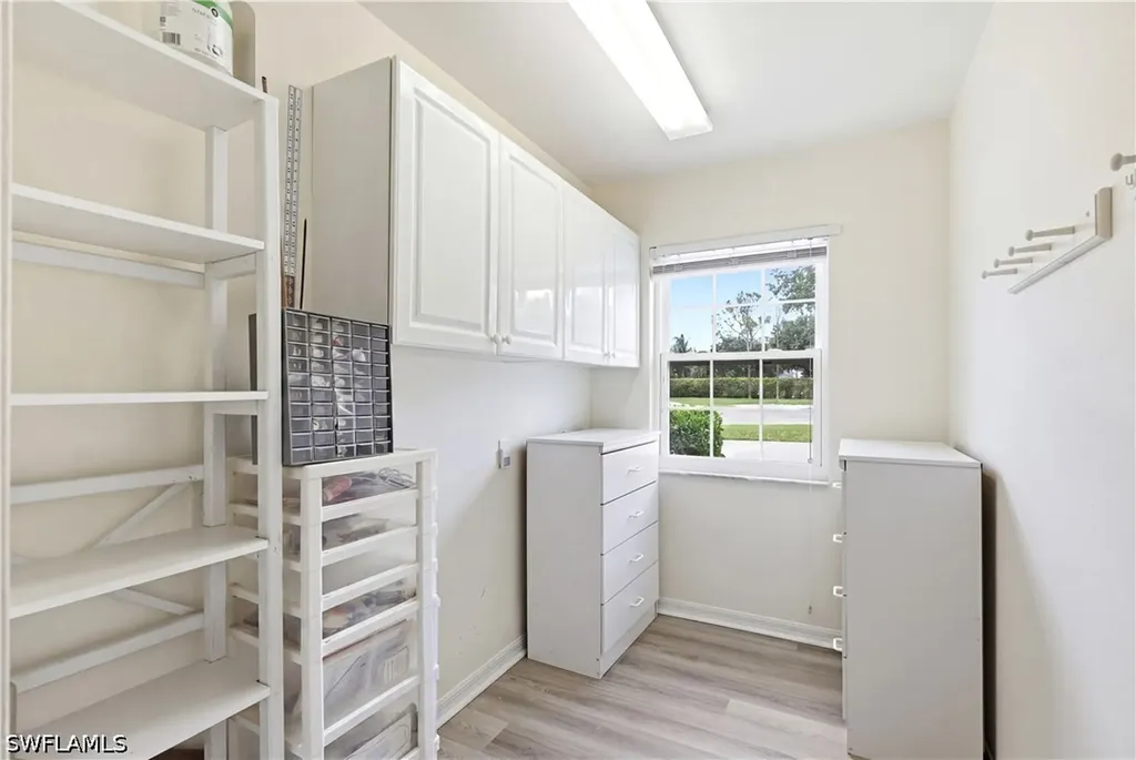 378 Melrose Place Naples FL 34104