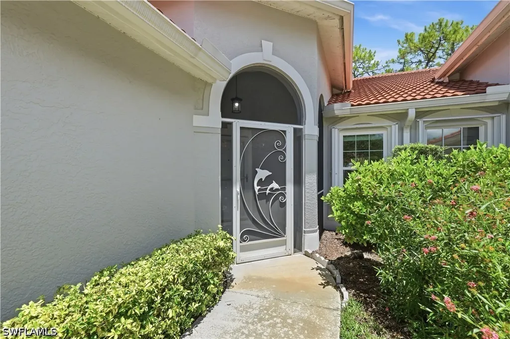 378 Melrose Place Naples FL 34104