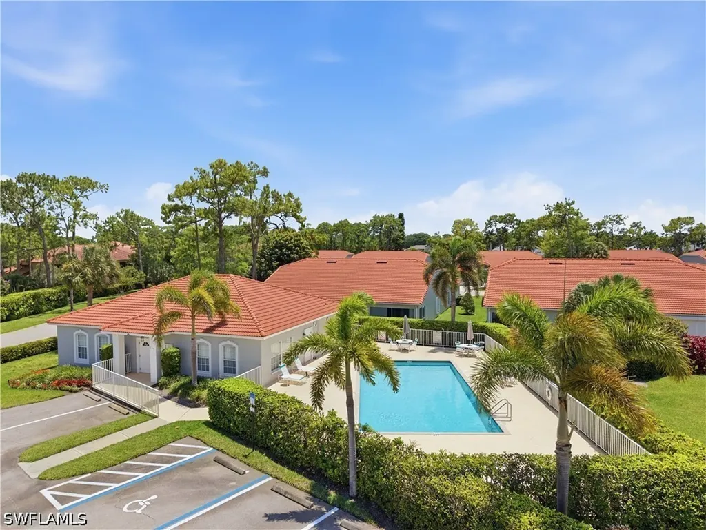 378 Melrose Place Naples FL 34104