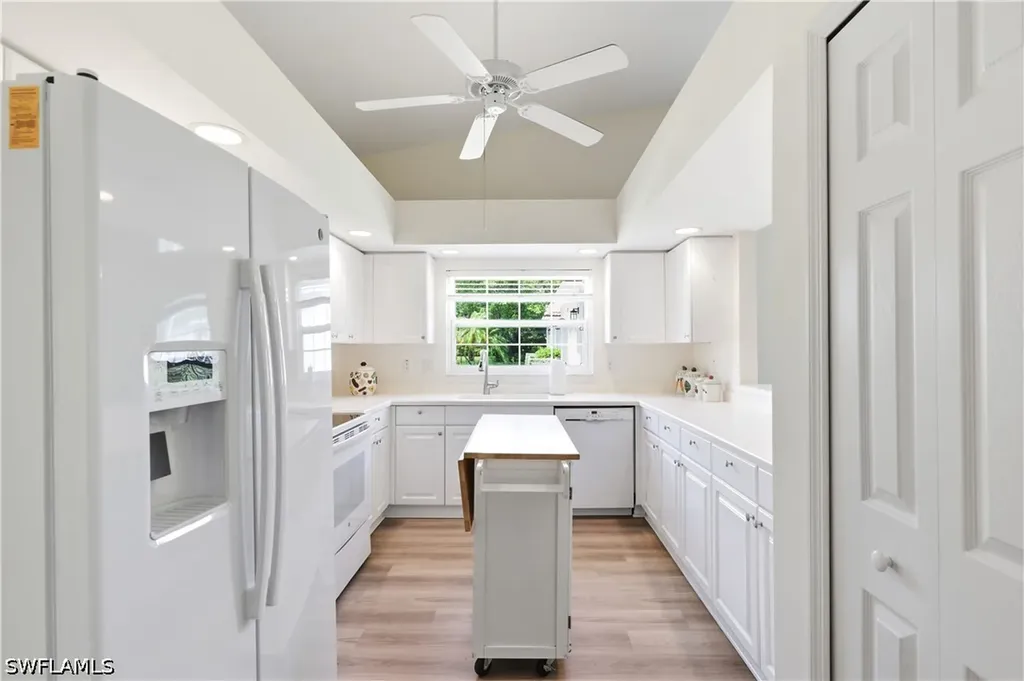 378 Melrose Place Naples FL 34104