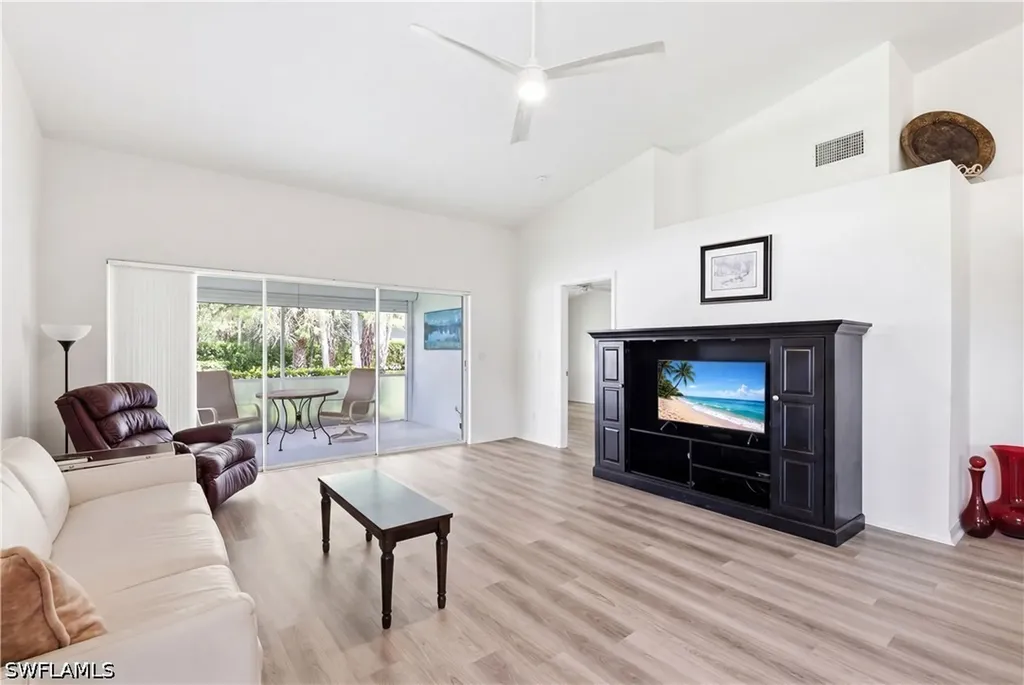 378 Melrose Place Naples FL 34104