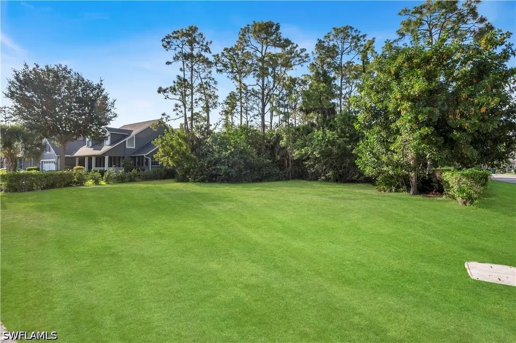 527 Carpenter Court Naples FL 34110