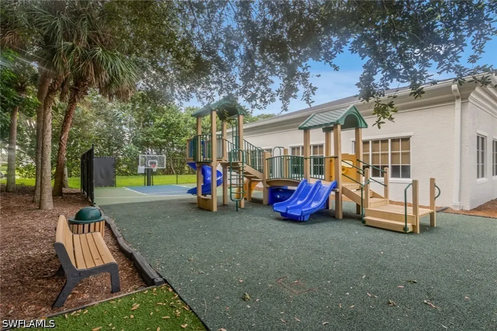 2292 Island Cove Circle Naples FL 34109