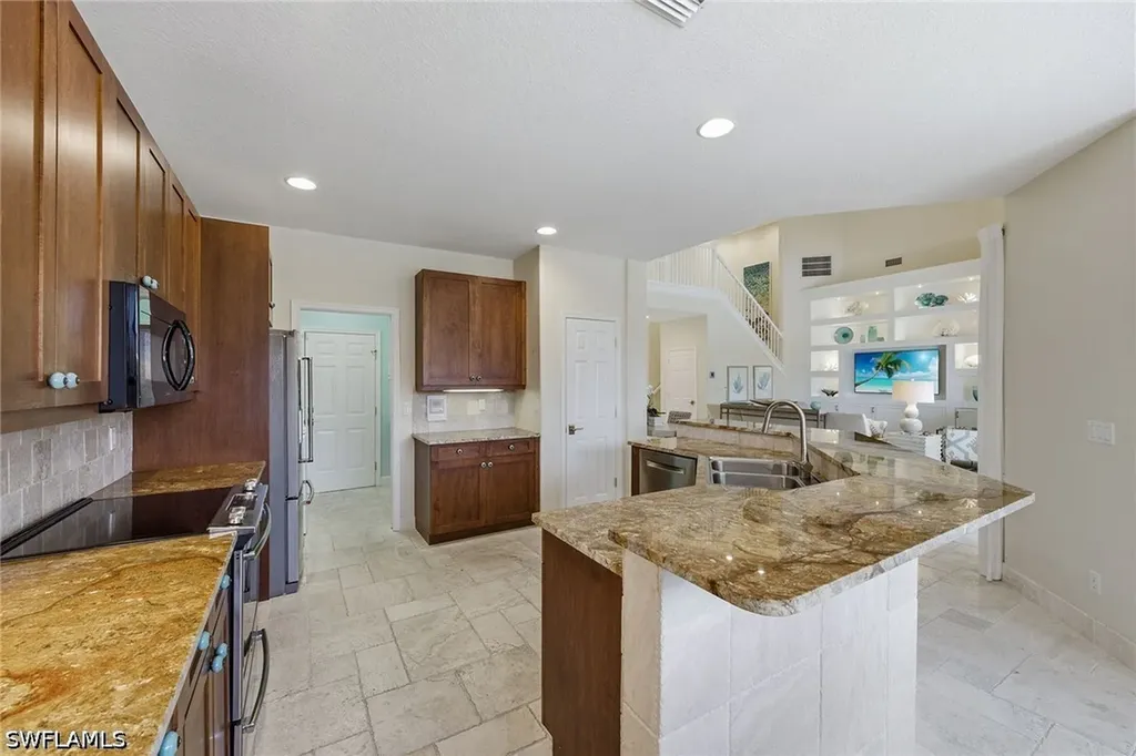 2292 Island Cove Circle Naples FL 34109