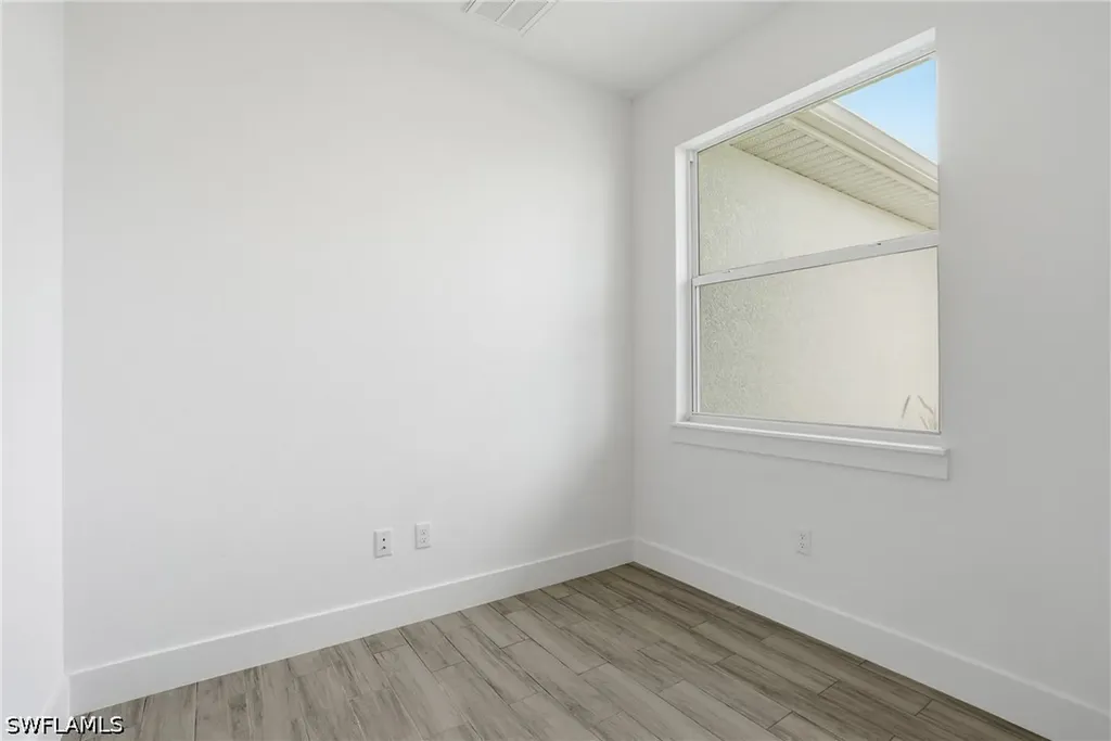 326 NE 20th Terrace Cape Coral FL 33909