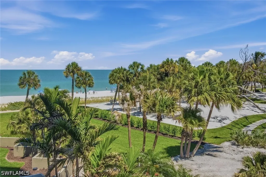 4051 Gulf Shore Boulevard N Naples FL 34103