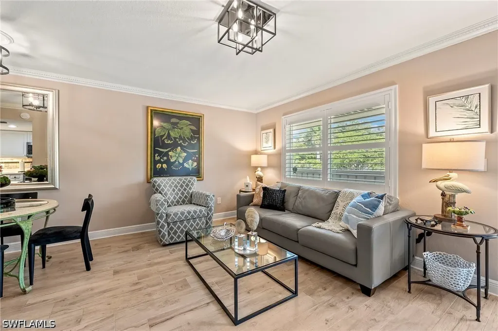 950 7th Avenue S Naples FL 34102